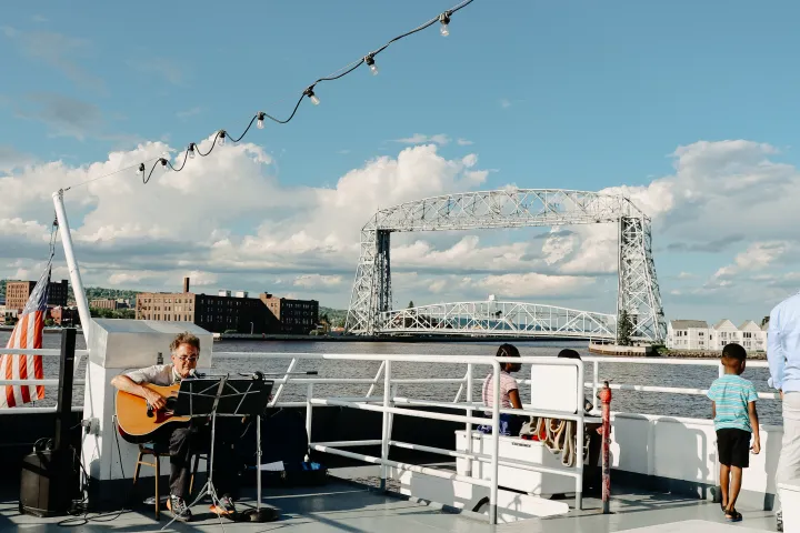live music on the Vista Fleet